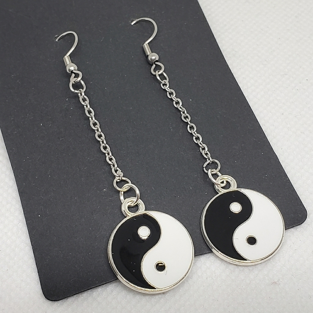 Handmade Chain Yin and Yang Dangle Earrings